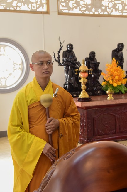 Pratimoksa commandment rite and precept listen at Hoang Phap pagoda